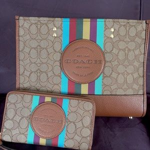 Coach simply 22” bag w/wallet new with tags